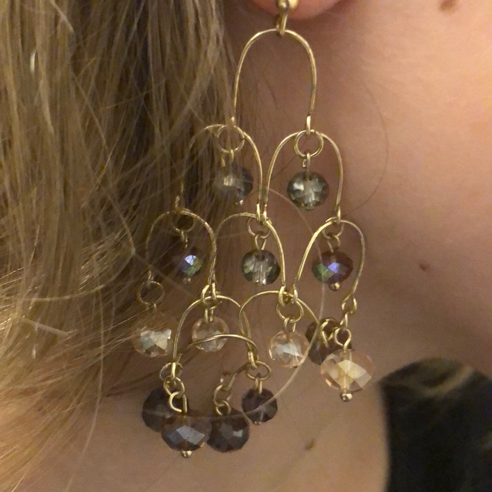 🛑SALE New York and company Chandelier earrings